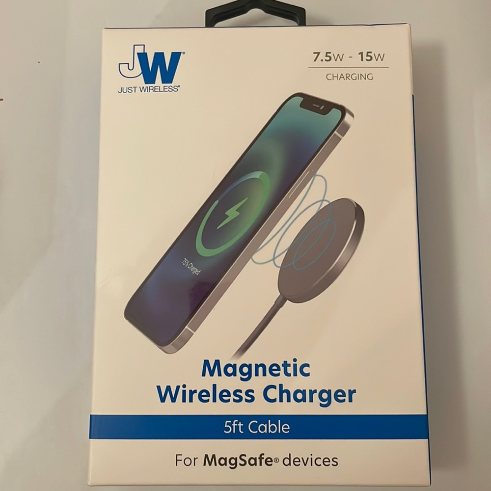 Just Wireless 7.5w - 15 w charging Magnetic Wireless charger 5ft cable Unused